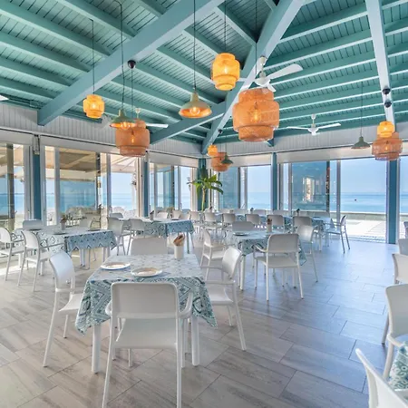 Playa De La Luz 4* רוטה