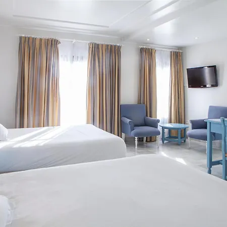 Hotel Playa De La Luz 4*
