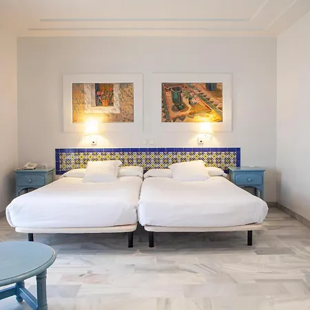 Playa De La Luz Hotel 4*