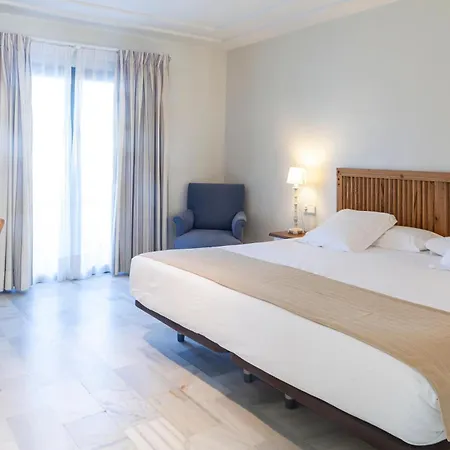 Playa De La Luz Hotel 4*